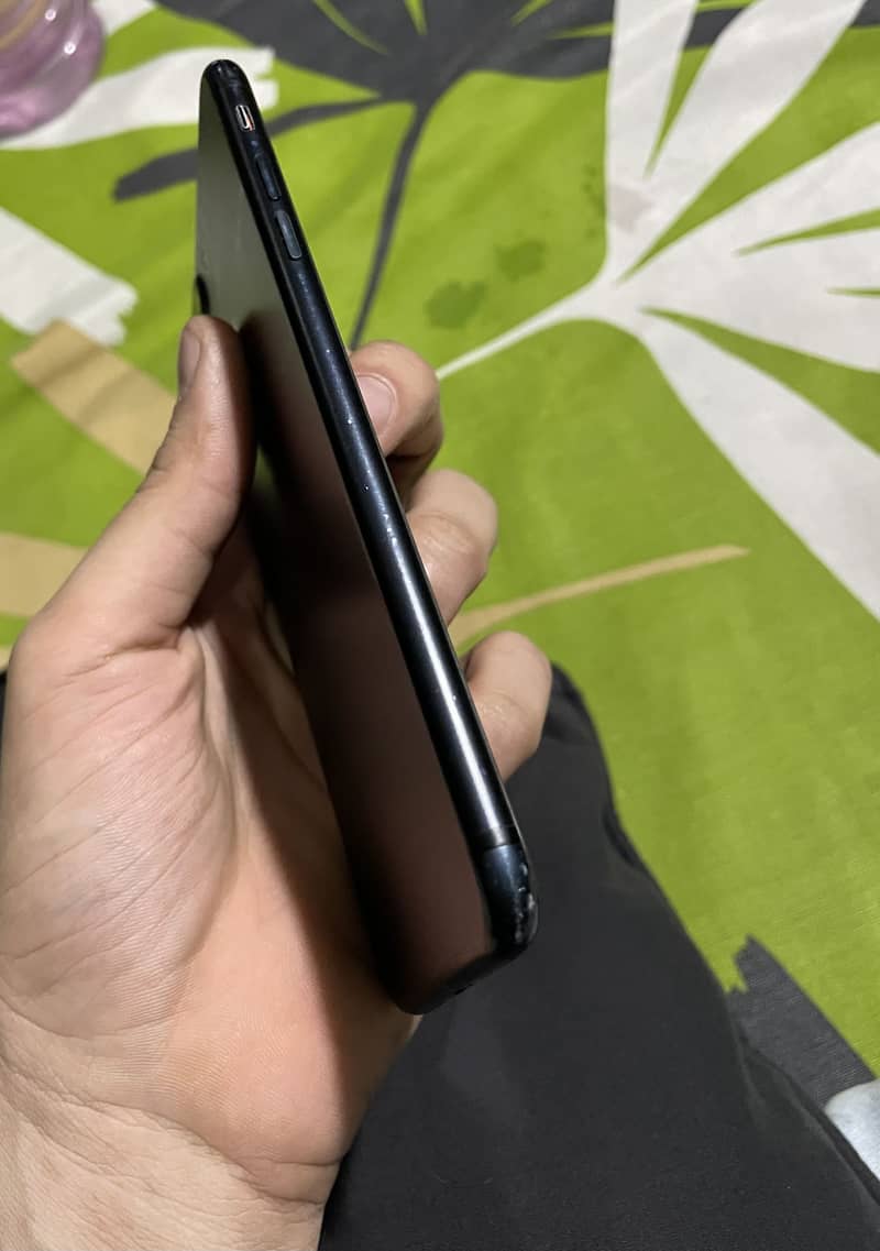 iPhone 7 Plus 128 GB 2