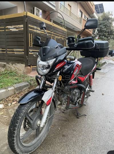 Honda cb 150f 2017 model