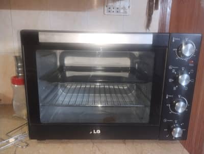 new lg oven sell for good condition