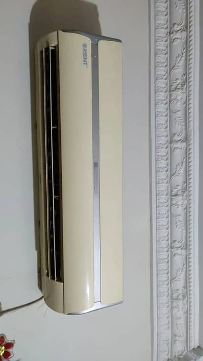 Orient split ac (non inverter)