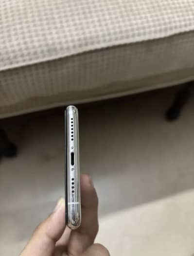 Iphone 11pro max 64gb dual sim pta approved