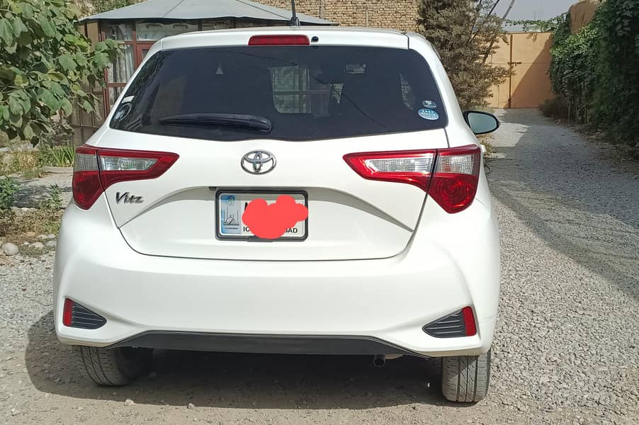 2018 vitz 5