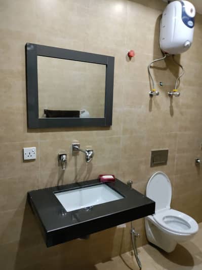 1 Bed Room Luxury Apartment Rent On Daily Bahria Town Lhr