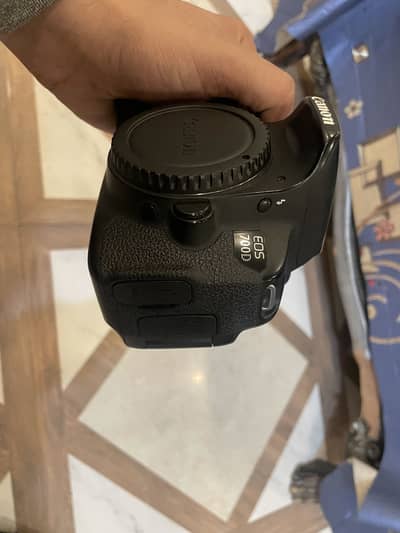 Canon 700d + 18-55 STM lens