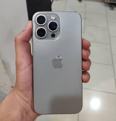iPhone 15 Pro Max