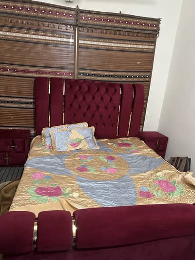 Bed set with dressing