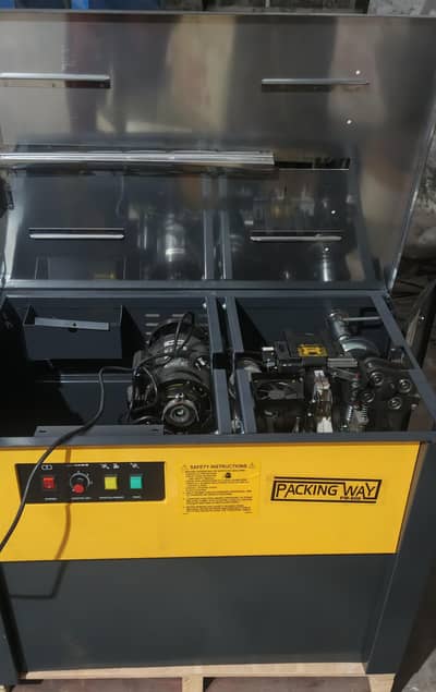 semi automatic strapping machine