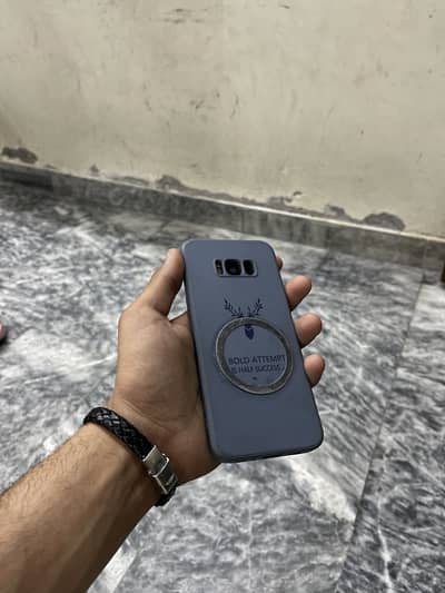 Samsung galaxy s8 plus 4/64 memory