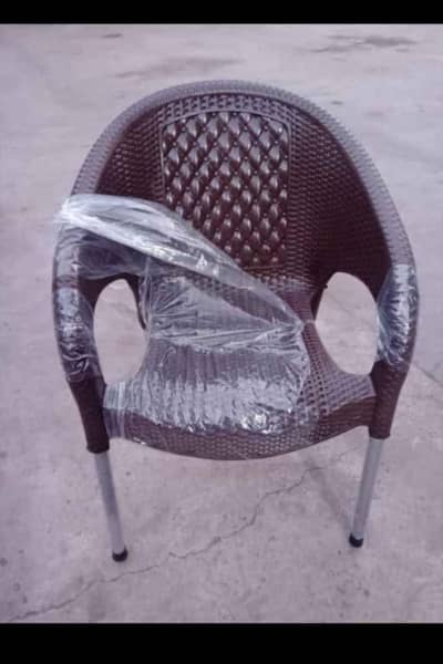 plastic chairs table wholesalers