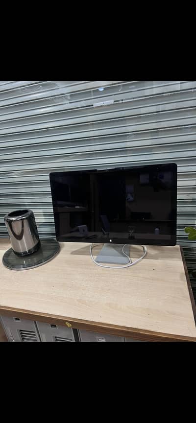 Apple Thunderbolt Display