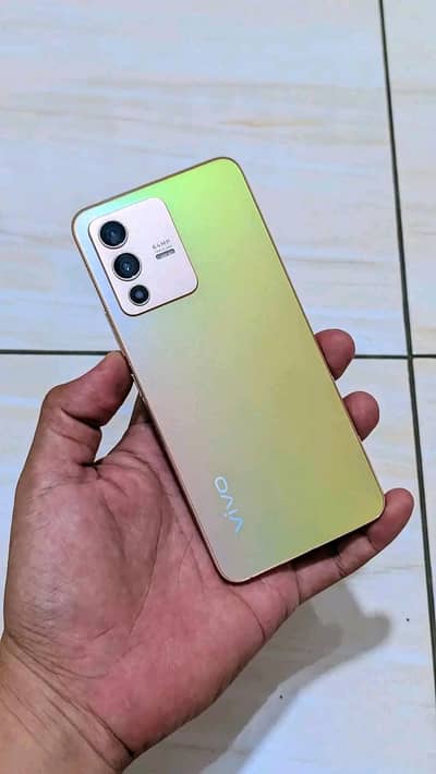 03237004371 vivo V23 5G 24/256 aluminium frame super amoled display ok