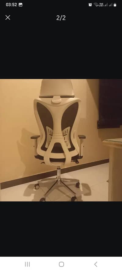 Computer Chair Black & White 100 %  imported China