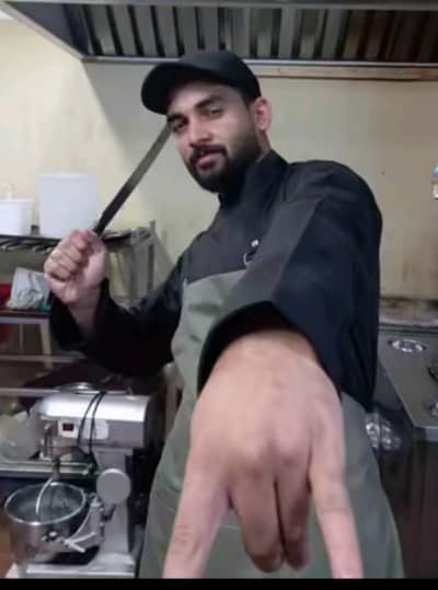 I m Cheff fast I need job  wats app 0.3. 0.3. 0.1. 0.4. 6.2. 1.