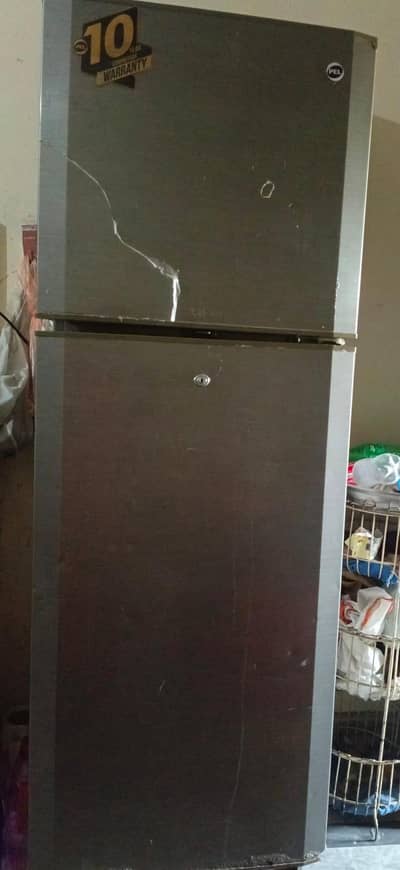pel refrigerator good condition