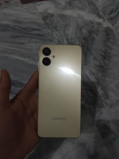 Samsung A06 4gb / 64gb