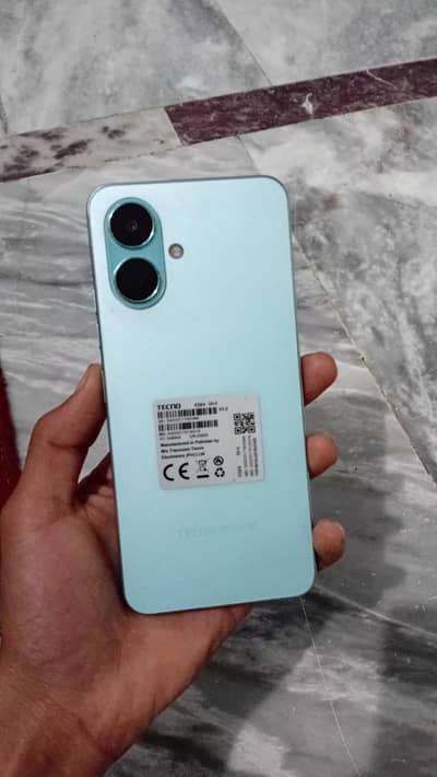 Techno Spark Go 2 -- 4gb / 64gb