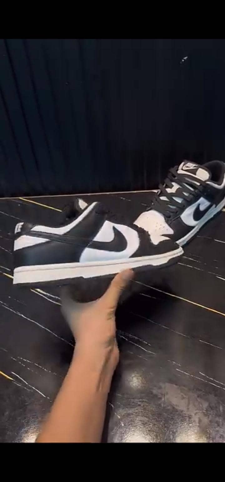 Nike dunks panda 2