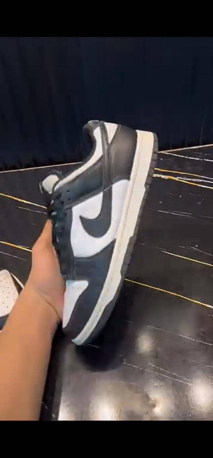 Nike dunks panda 3