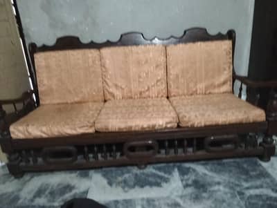 sofa ise ky sath do single bi hyn bilkul new look dyrhy fresh