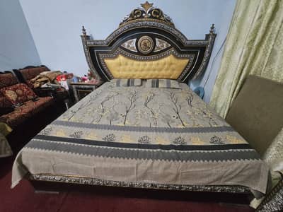 King Size Bed and 2 side tables