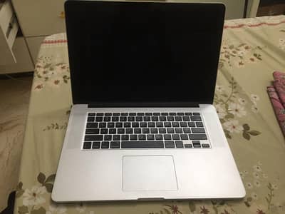 MacBook pro 15 inches 2013 mid
