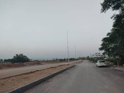 30x60 7 Marla Street 76 plot for Sale G-14/2