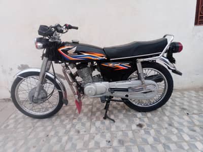 Honda 18 modal number laga hua