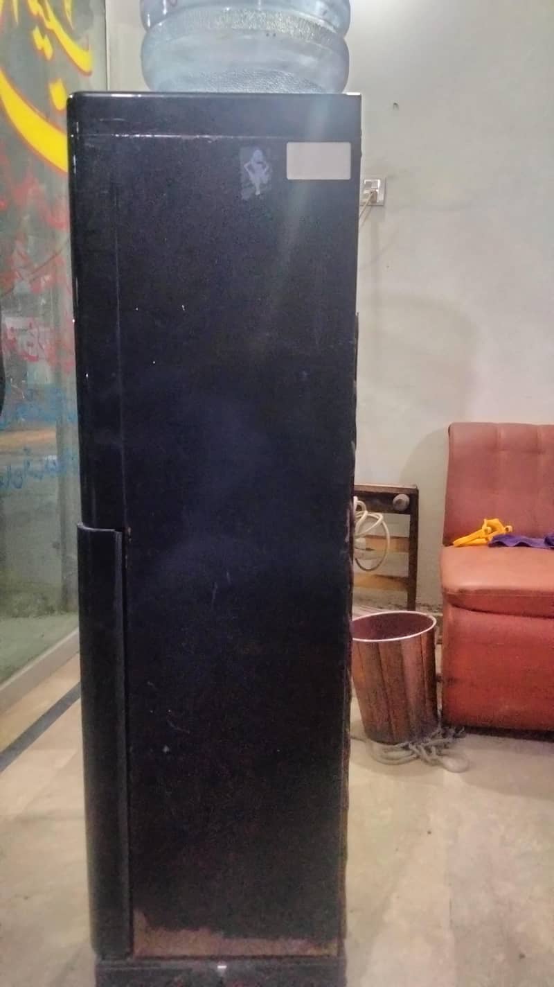 ڈسپنسر سیل کرنا ہے 0