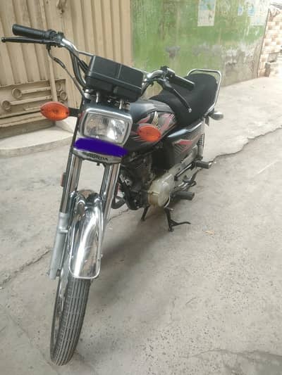Honda 125 Black