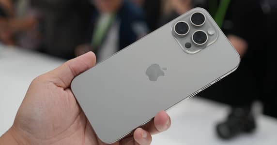 Apple iPhone 15 Pro Max