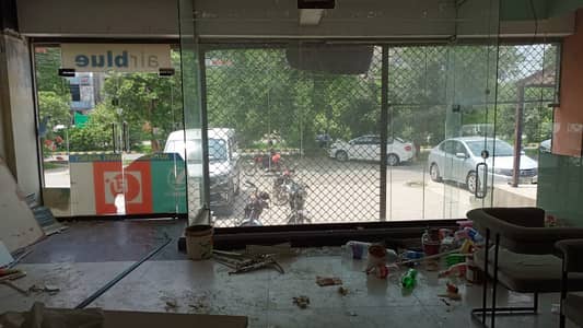 Ground Floor Hall Shop for Rent in Johar Town Very Hot Location Very Rushi Area for Pharmacy | Food Point | Beauty Saloon | Clinic | Grocery Store | Bakary | Dollar Shop | Restaurant | Coffee Shop | Ice cream Shop | Etc