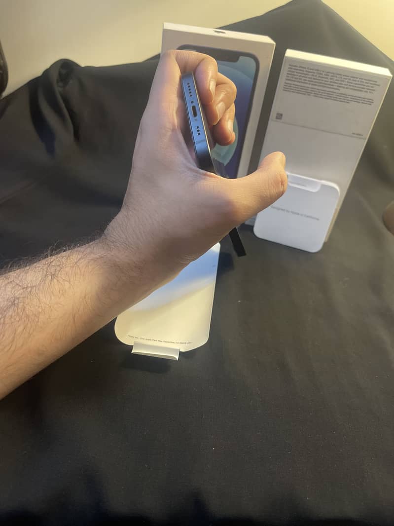 iPhone 12 5