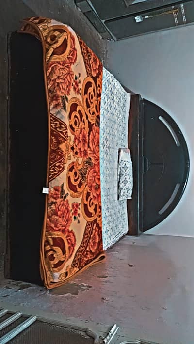 “Used Bed in Good Condition – Affordable!”