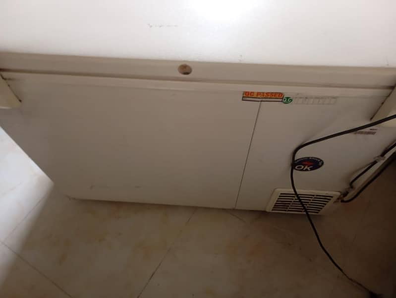waves freezer almost new 6