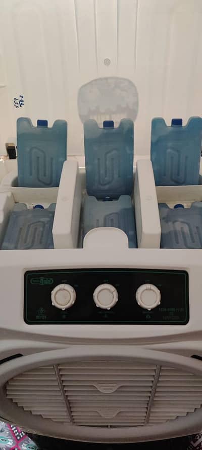 LIKE BRAND NEW ONLY IN HALF PRICE 