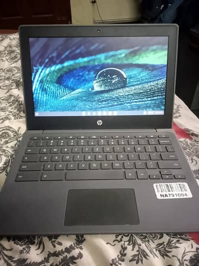 HP Chromebook 4GB RAM | Excellent Condition 10/10 | 3 Hours Battery