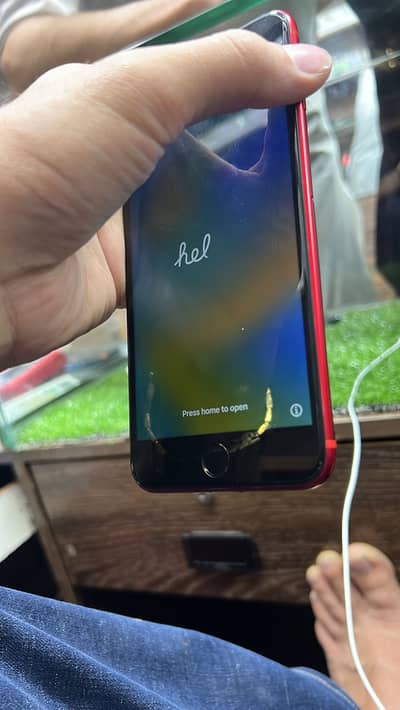 i phone. 8 plus 256gb pta onley finger not warking