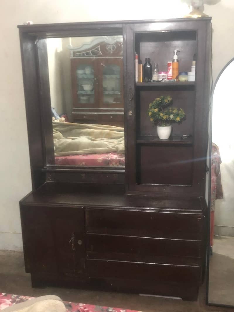 dressing table 2