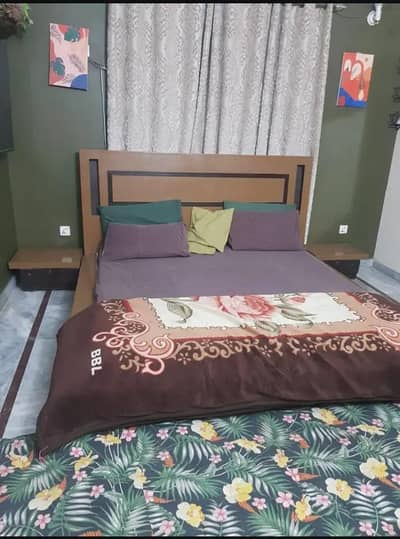 BED/KING SIZE/WARDROBE/ALMARI/SIDE TABLES/DRESSING