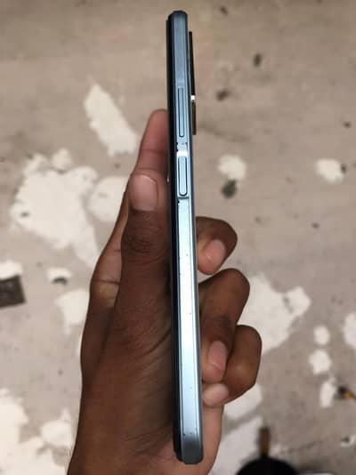 vivo y21.4GB RAM.  64. GB ROM.  WhatsApp 03098422256