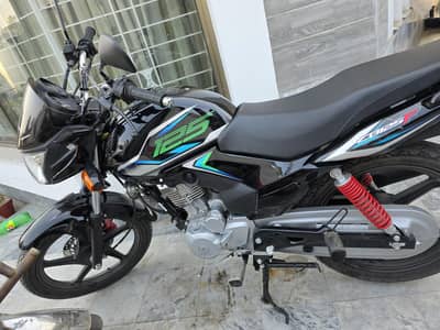 Honda CB 125F For Sale. New Bike only 1200 KM used