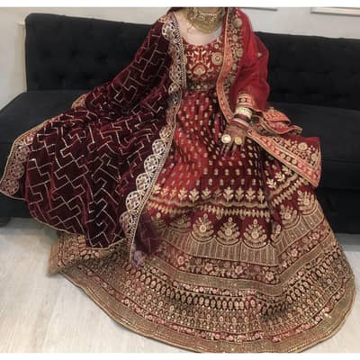 80 hazar ke suite 30.000 me sale