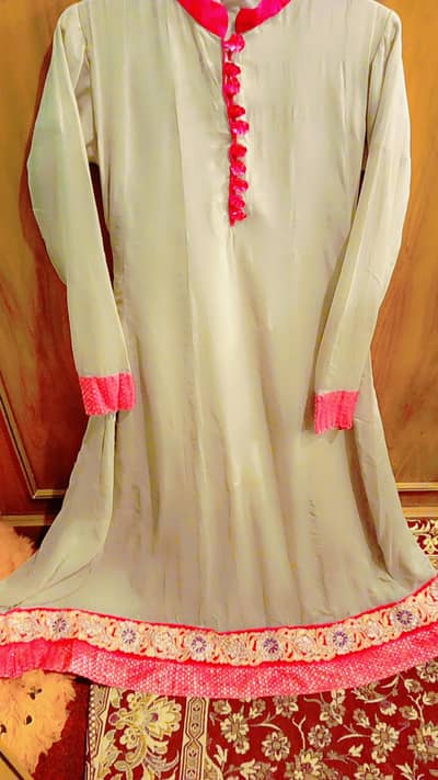 Medium size stitched dresses