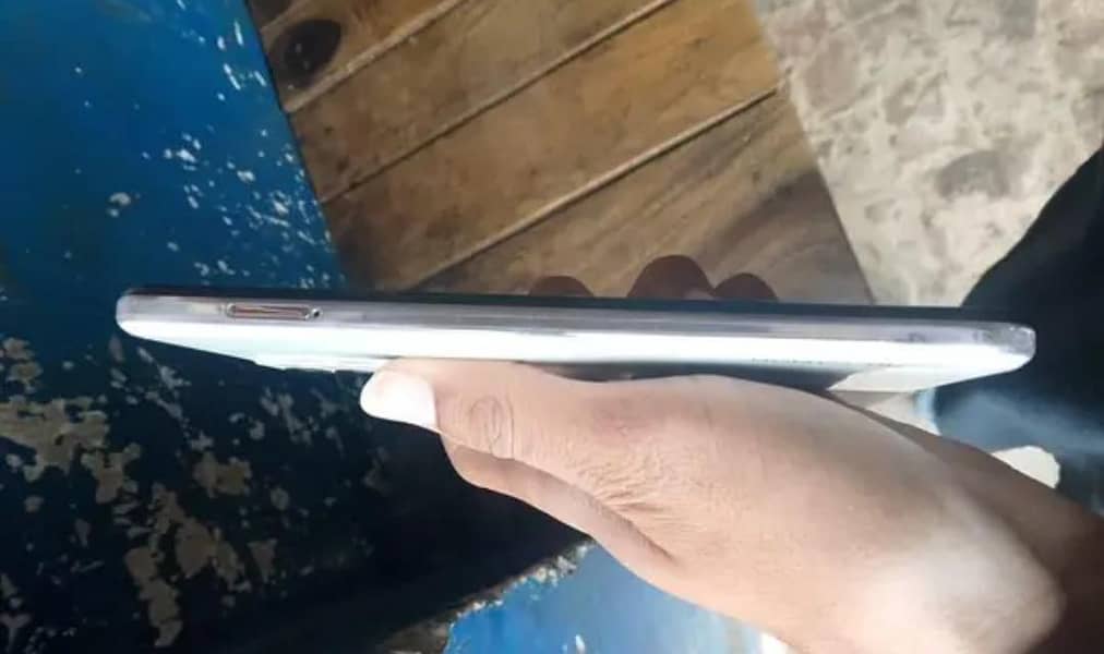 Tecno camon 18p 4