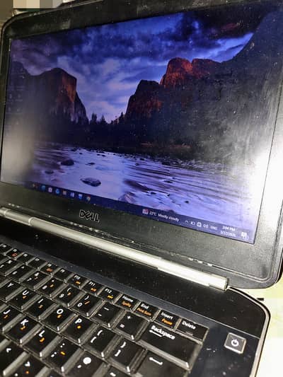 Dell latitude E6220 i7-2nd Gen M Processor in reasonable price.