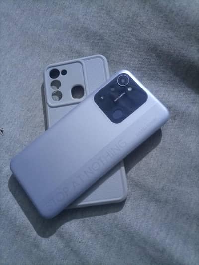 Tecno Spark 8c 4+2/128 (Exchange Possible)