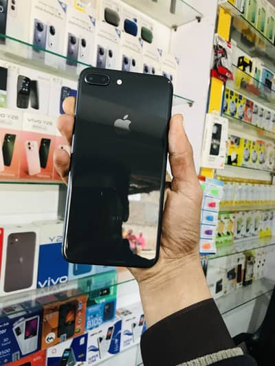 iPhone 8 plus 64 gb non pta 10/10