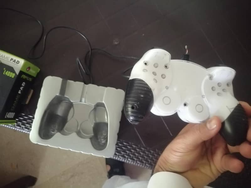 Game Pad Joystick / controller 4