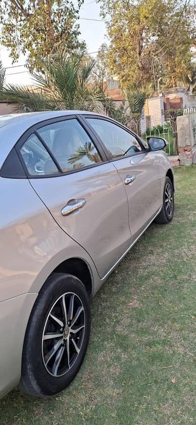 toyota yaris 1.5 model 2021 total orignal