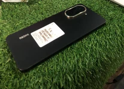 Redmi a5 10by10 100© almost new 4 64with box with 3 pouches